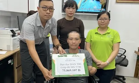 Món quà Giáng sinh nghĩa tình đến với người chồng bị điện giật mất 2 tay