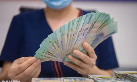 Lãi suất tăng liên tục, có tiền nên gửi ngân hàng nào?