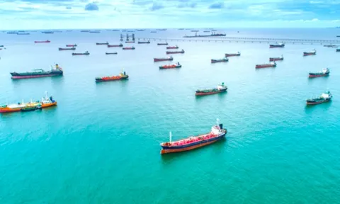 Nga đón tin dữ từ 140 triệu thùng dầu