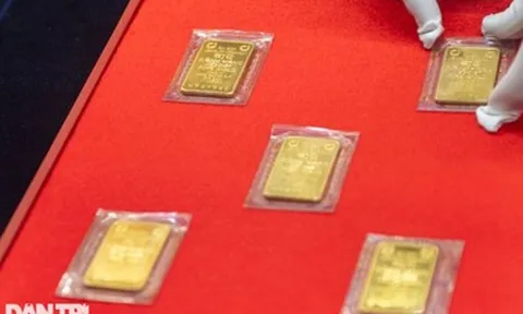 Giá vàng miếng vượt 182 triệu đồng/lượng