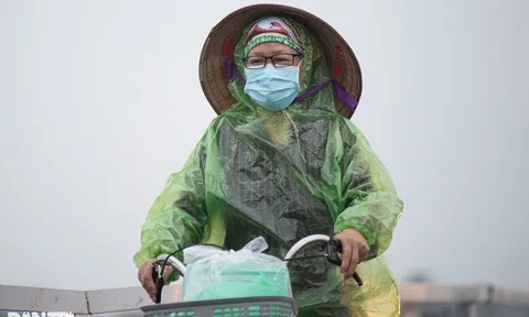 Không khí lạnh đang tràn về, Hà Nội cuối tuần mưa rét