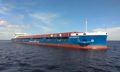 Chương trình đóng tàu đầy tham vọng của Nga vấp phải “đá tảng”