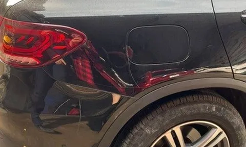 Điểm tuần: Rắc rối từ chiếc Mercedes GLC200 bị cào xước