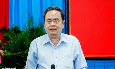 Chủ tịch Quốc hội kiểm tra công tác chuẩn bị bầu cử ở Cần Thơ