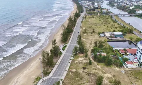 Bờ biển đẹp nhất Quảng Ngãi sắp có phố đi bộ kết hợp dịch vụ, ẩm thực đêm dịp Tết