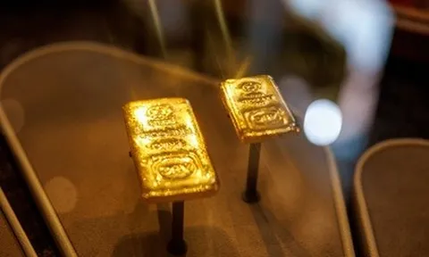 Vàng lấy lại mốc 5.000 USD/ounce