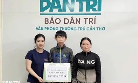 Mẹ bó rau, cha phụ hồ nuôi con trai bị thận hư được giúp hơn 109 triệu đồng