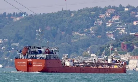 Doanh thu dầu mỏ giảm sốc vì lệnh trừng phạt, Nga làm một việc cực táo bạo bất chấp rủi ro căng thẳng leo thang