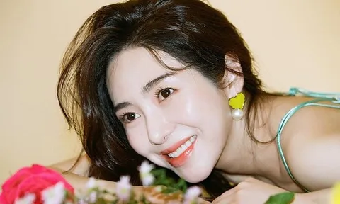 Hậu thẩm mỹ, gương mặt của nữ ca sĩ 33 tuổi bị bỏng nghiêm trọng