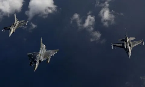 Nga “mất hàng ngàn UAV", Ukraine nhận tin vui từ Pháp