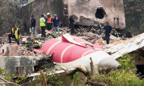 Nghi vấn mới chấn động và đầy bất ngờ trong vụ rơi máy bay Air India 8 tháng trước