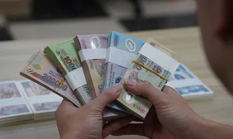 Đổi tiền mới chơi Tết 2026, cẩn trọng kẻo mất oan đến 40 triệu đồng