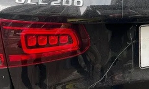 Vụ đập gương, cào xước Mercedes ở Hà Nội: Công an kết luận tổng thiệt hại