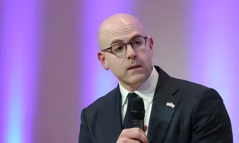 Quan chức Fed thúc giục cắt giảm lãi suất mạnh tay, cảnh báo mối nguy với nền kinh tế Mỹ ngoài lạm phát