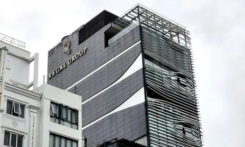 Lãi giảm gần một nửa, thu nhập lãnh đạo Regal Group vẫn tăng gấp 4 lần