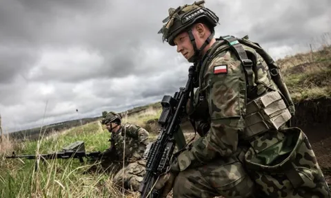 Ba Lan có kế hoạch mở rộng vũ trang tham vọng: Chủ động cho cuộc chiến cường độ cao kéo dài