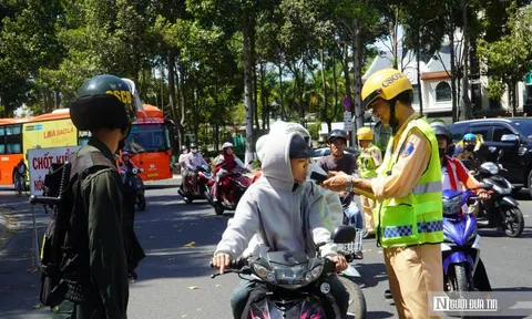 Mùng 1 Tết: CSGT kiểm tra nồng độ cồn, phát hiện vi phạm trên Quốc lộ 1A