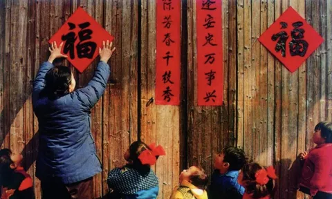 Ngỡ ngàng tục treo chữ ‘Phúc’ ngược vào dịp Tết ở Trung Quốc