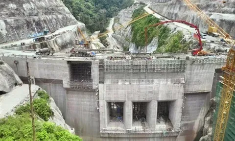 Indonesia “tuýt còi” dự án thủy điện “khủng” do Trung Quốc đầu tư