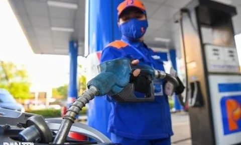 Dự báo bất ngờ về giá xăng chiều nay