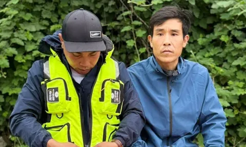 Vụ lật đò chở 7 người: “Vẫn day dứt vì không kịp cứu cháu nhỏ"