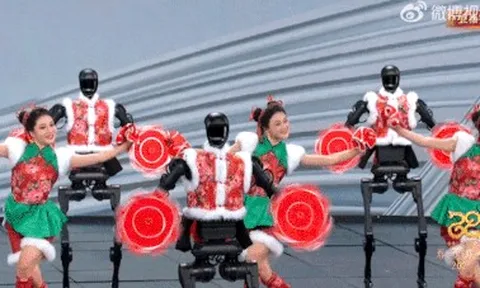 Màn đồng diễn robot gây sốt của Trung Quốc tốn bao nhiêu, do ai nhào nặn?