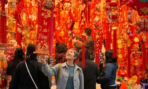 Cai nghiện mua sắm và 4 cách vực dậy ví tiền của bạn sau Tết