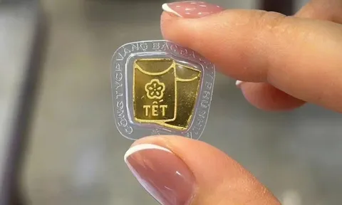 Thị trường vàng mùng 6 Tết: Giá tiếp tục tăng, vàng mini xuất hiện