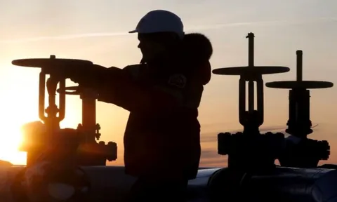 Quốc gia châu Âu vừa giáng đòn mạnh vào Nga: Bất ngờ chặn đứng gần 300 thực thể giúp Moscow kiếm hàng trăm tỷ USD