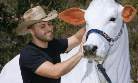 Đây là con bò đắt nhất thế giới với trọng lượng hơn 1 tấn và có giá hơn 4 triệu USD