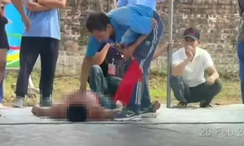 Người đàn ông tử vong sau khi thi đấu vật tại hội làng