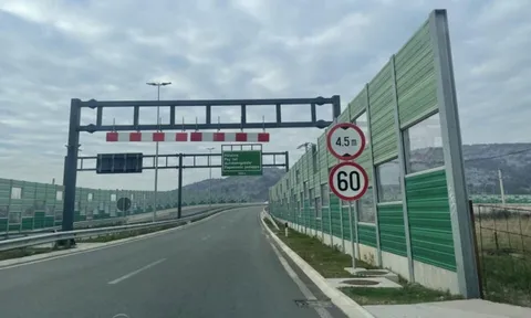 Vẫn nợ Bắc Kinh hơn 700 triệu USD vì xây 41 km đường cao tốc hết gần 1,2 tỷ USD, một quốc gia châu Âu tiếp tục chọn Trung Quốc mở rộng dự án, loại hết nhà thầu phương Tây