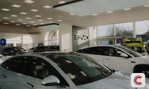 Loạt 'ông lớn' sản xuất ô tô sắp lỗi thời vì chỉ có thể làm xe xăng, 3 triệu lao động đứng trước nguy cơ thất nghiệp