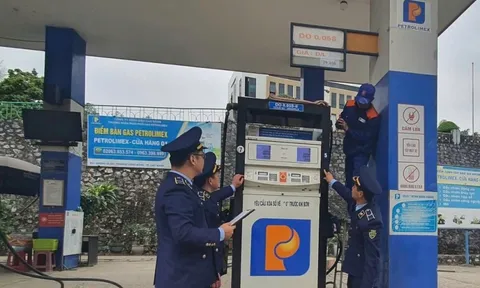 Bộ Công Thương sẽ xử lý nghiêm hành vi găm hàng, đẩy giá xăng dầu