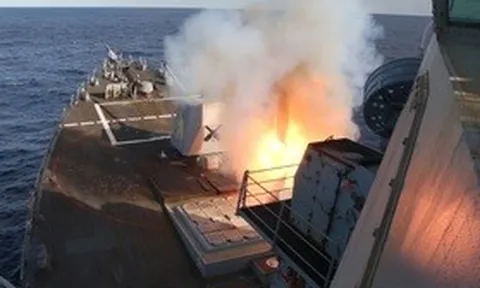 Mỹ tuyên bố sẽ "kiểm soát hoàn toàn không phận Iran" trong những giờ tới