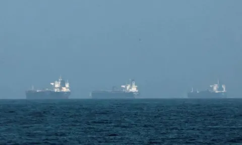 Thêm nhiều tàu chở dầu bị tấn công khi xung đột Mỹ - Iran lan rộng