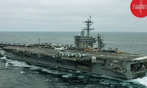 Iran nói đánh trúng tàu sân bay Mỹ, bác tin đóng eo biển Hormuz