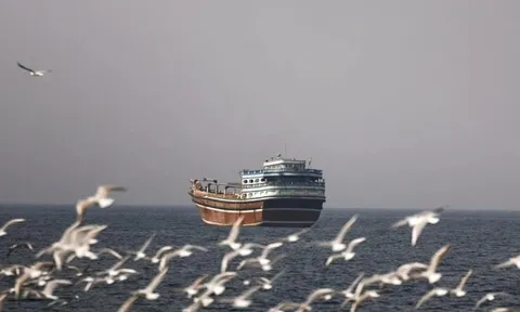 Bao giờ Mỹ bắt đầu hộ tống tàu thuyền qua Eo biển Hormuz?