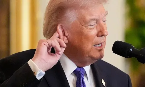 Tổng thống Donald Trump tuyên bố không có thỏa thuận với Tehran, nhưng hứa "làm cho Iran vĩ đại trở lại"