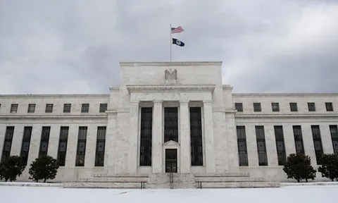 Báo cáo việc làm yếu khiến Fed khó cắt giảm lãi suất sau cú sốc giá dầu