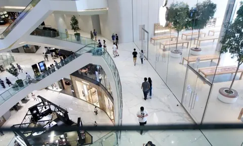 Tiết kiệm năng lượng: Thái Lan kêu gọi nhân viên chính phủ đi thang bộ, làm việc tại nhà