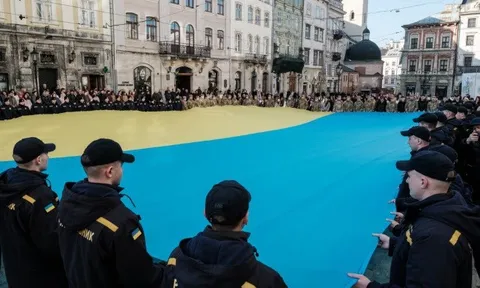 EU chuẩn bị gói hỗ trợ thay thế cho Ukraine giữa tranh cãi khoản vay 90 tỷ euro