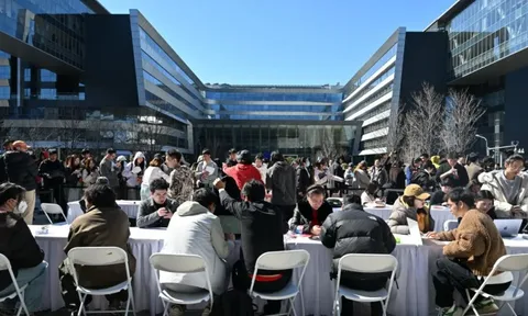 Cơn sốt OpenClaw tại Trung Quốc: Khi AI thông minh đến mức Chính phủ phải cảnh báo khẩn cấp vì lo rò rỉ dữ liệu