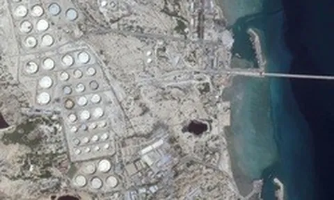 Mỹ tuyên bố xóa sổ mọi mục tiêu quân sự ở "trái tim dầu mỏ" Iran