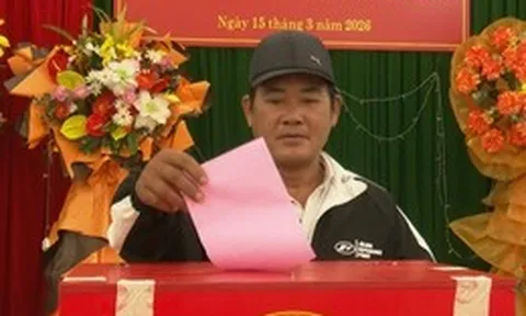 Ý thức trách nhiệm công dân, nhiều ngư dân về sớm kịp tham gia ngày hội của đất nước