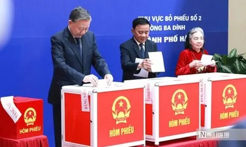 Tổng Bí thư Tô Lâm bỏ phiếu bầu cử tại Hà Nội