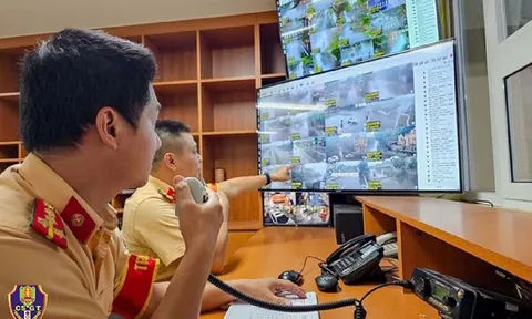 Cục CSGT giải đáp về việc tài xế vượt đèn đỏ khi chở người đi cấp cứu