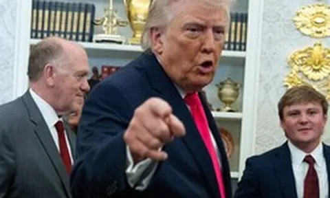 Hé lộ “món quà từ Iran" mà ông Donald Trump nói đến