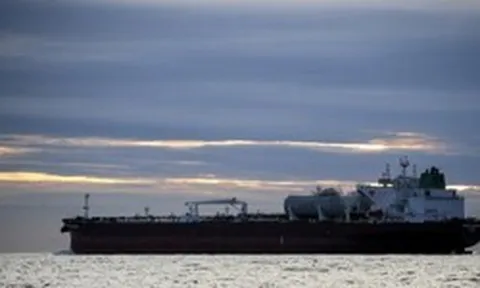 Nga triển khai lực lượng hộ tống vũ trang để bảo vệ các tàu thương mại