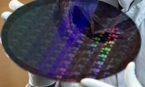 Dùng điện thoại chụp lén tài liệu quy trình 2nm của TSMC để tuồn cho đối thủ, kỹ sư đối mặt mức án 14 năm tù